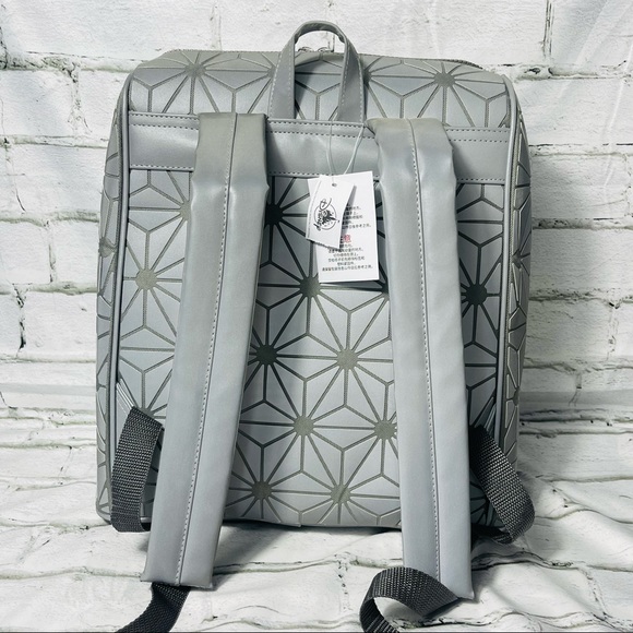 Disney Parks 2021 Epcot Spaceship Earth Light Collection Backpack Bag NWT - Picture 3 of 8